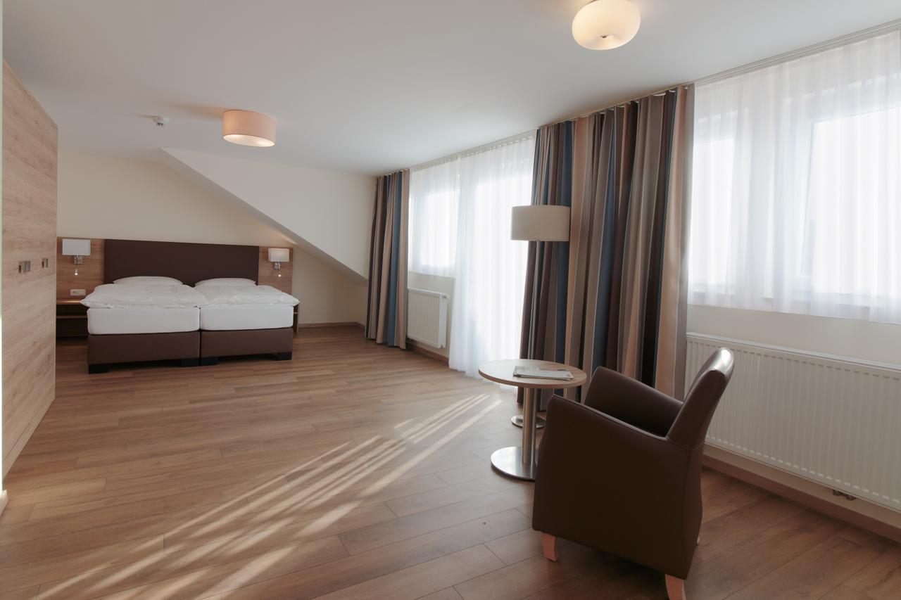 Hotel Heldt Bad Pyrmont Buitenkant foto