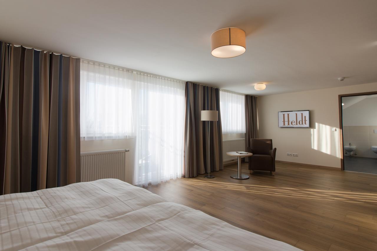 Hotel Heldt Bad Pyrmont Buitenkant foto